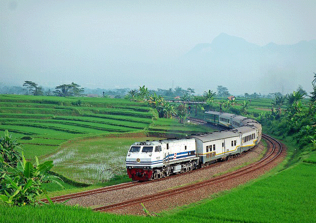 Yogyakarta to Surabaya train - Bromo Ijen Tour 3 Days
