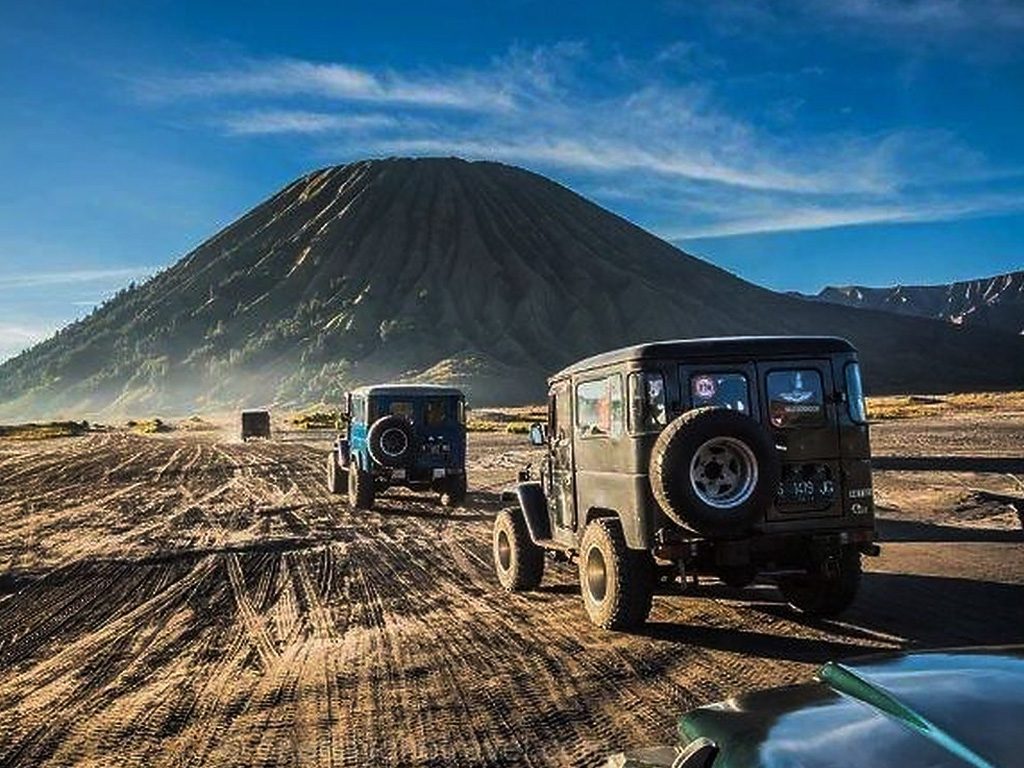 Mount Bromo Jeep Tour Sea of sand 1024x768 - Reopening of the Bromo Tourism Area