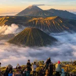 A photograph of the Penanjakan Hill Sunrise Viewpoint in Bromo.
